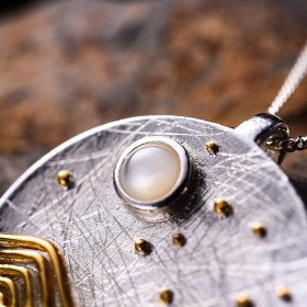 Gemstone-jewelry-Natural-stone-pendant-necklace (9)